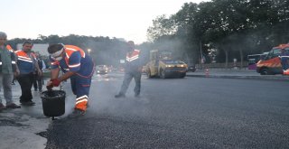 Dolmabahçede Çöken Yol Onarılıp Yeniden Trafiğe Açıldı