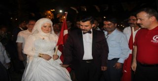 Nikah Masasından Demokrasi Nöbetine