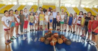 Balıkesirde Yaz Spor Okulları Çocukları Sporla Buluşturdu