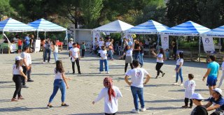 Otantik Çocuk Oyunlarına Protokol Çocuklardan Daha Çok Damga Vurdu