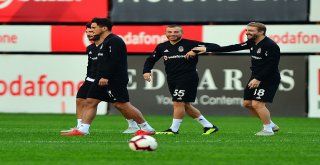 Beşiktaş, Göztepe Maçı Hazırlıklarını Sürdürdü