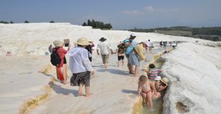 Pamukkale Roma Dönemine Dönüyor