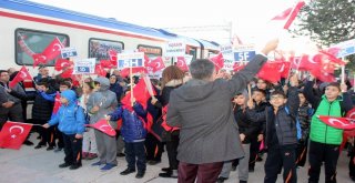 Tekden Cumhuriyet Treni Sivasa Doğru Yola Çıktı