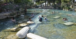 Pamukkale Roma Dönemine Dönüyor