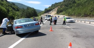 Lastiği Patlayan Otomobil, Lpg Tankeri İle Çarpıştı: 1 Ölü