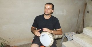 Ürdünlü İbrahimden Darbuka Şov