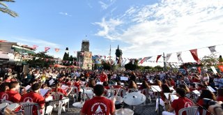 Festival Coşkusu Kale Kapısında