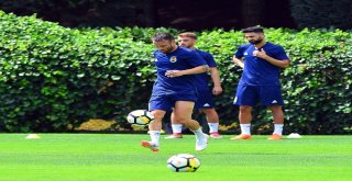 Fenerbahçe Hazırlıklarını Sürdürdü