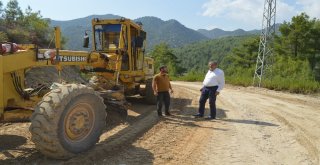 Gündoğmuşta İki Mahallede Asfalt Hazırlığı