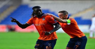 Spor Toto Süper Lig: Medipol Başakşehir: 4 - Antalyaspor: 0 (Maç Sonucu)