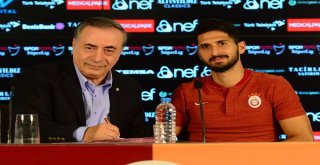 Galatasarayda Toplu İmza Töreni