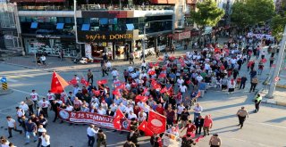 Sakaryada Milli Birlik Günü Gençlik Yürüyüşü