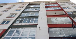 Bu Apartmanda Oturan Ya Milletvekili Oluyor Ya Da İl Başkanı