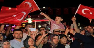 Gebzeliler, 15 Temmuzun Gururunu Meydanlarda Yaşadı