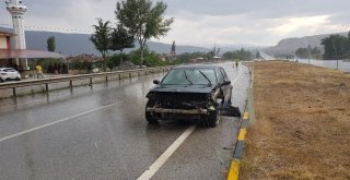 Trafik Kazasında Aynı Aileden 4 Kişi Yaralandı