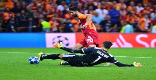 Uefa Şampiyonlar Ligi: Galatasaray: 3 - Lokomotiv Moskova: 0 (Maç Sonucu)