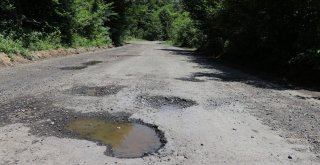 Bakırlık Köyü Sakinlerinden Bozuk Yol Tepkisi