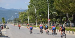 İznik Triatlonu Rekor Katılımla Başladı