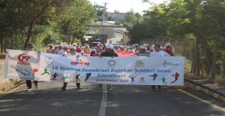 Bisikletçiler Mardin Kalesinde Dev Türk Bayrağını Açtı