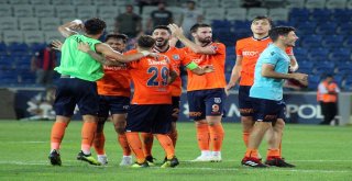 Spor Toto Süper Lig: Başakşehir: 3 - Akhisarspor: 1 (Maç Sonucu)