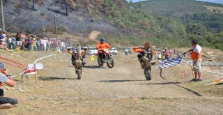 İznik Enduro Şampiyonları Kupalarını Aldı