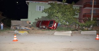 Uşakta Trafik Kazası;1 Ölü, 2 Yaralı