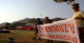 15 Temmuz Şehitlerini Gökyüzünde Pankart Açarak Andı