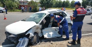 Samsunda Trafik Kazası: 2 Ölü, 2 Yaralı