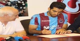 Trabzonspor, İranlı Milli Futbolcu Vahid Amiri İle Sözleşme İmzaladı