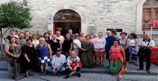 Çeşmeli Fotoğrafçılar Geleneksel Sergilerini Açtı