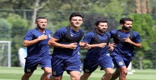 Fenerbahçe Hazırlıklarını Sürdürdü