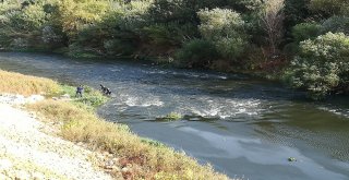 Kayıktan Düşen Çocuk Asi Nehrinde Aranıyor