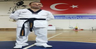 Genç Sporculardan Başkana Anlamlı Sürpriz