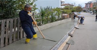 Kartepede Yol Çalışmaları Sürüyor