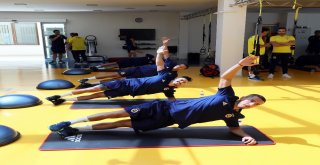 Fenerbahçe Günü Salon Çalışması İle Kapattı