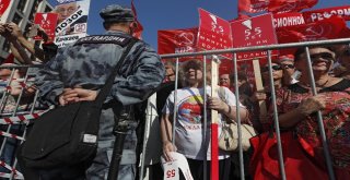 Rusyada Hükümet Karşıtı Protesto