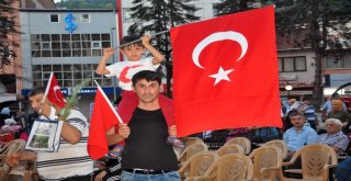 Yenicede Milli Birlik Yürüyüşü Yapıldı