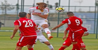 Göztepe, Altınorduyu 2-0 Mağlup Etti