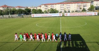 Kayserispor, Hazırlık Maçında Altınorduyu 3-2 Yendi