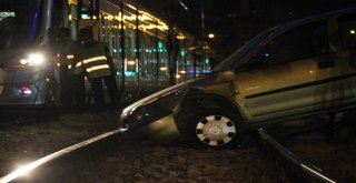 Otomobil Tramvay Yoluna Uçtu, Tramvay Seferleri Aksadı