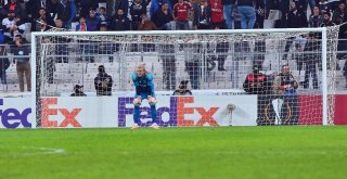 Uefa Avrupa Ligi: Beşiktaş: 2 - Genk: 4 (Maç Sonucu)