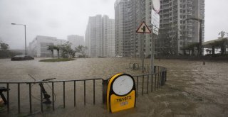 Filipinlerdeki Mangkhut Tayfununda Bilanço Artıyor