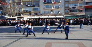 Cumhuriyet Coşkusu Meydana Sığmadı