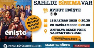 SAHİLDE SİNEMA KEYFİ DEVAM EDİYOR