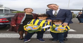 Fenerbahçe, Brükselde Çiçeklerle Karşılandı