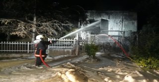 Trafo Bomba Gibi Patladı, Tüm Semt Karanlığa Büründü