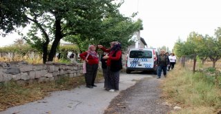 Boşanma Aşamasında Olduğu Eşini Vurduktan Sonra Polisi Aradı