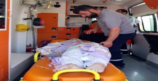 Sultangazide Ambulans Kaza Yaptı : 1 Yaralı