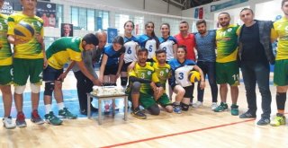 Voleybolculardan Sezon Açılışı