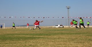 Köylerarası Futbol Turnuvasının Kazananı Arpaçsakarlar Oldu